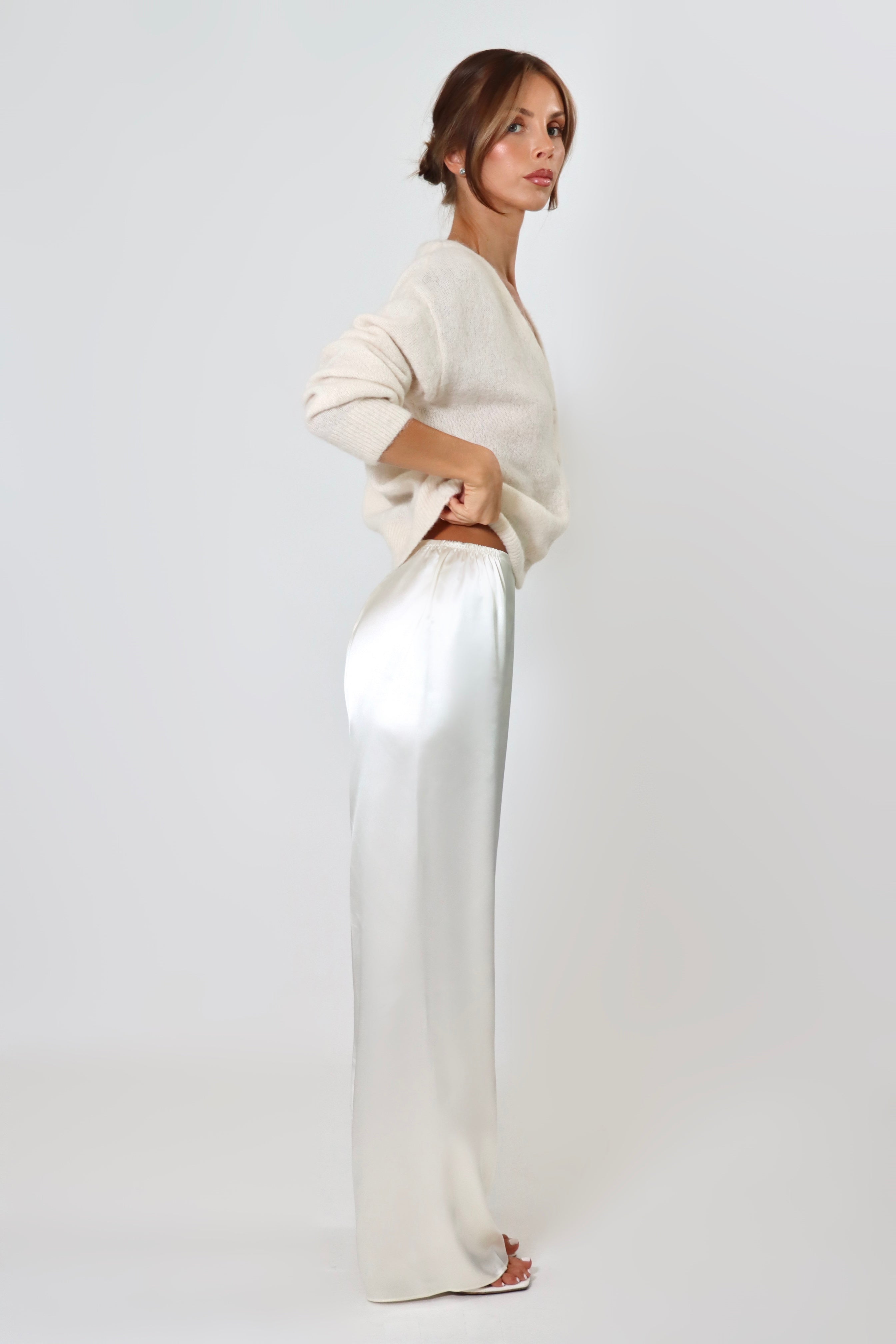 Ivory satin pants with flowy drape and wide leg – April Seven